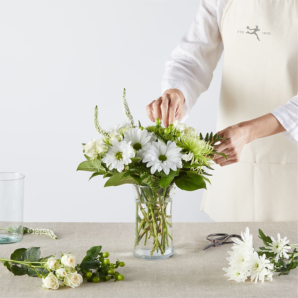 Irish Garden - A Florist Original – ELLA'S ESSENCE LLC, Evanston IL