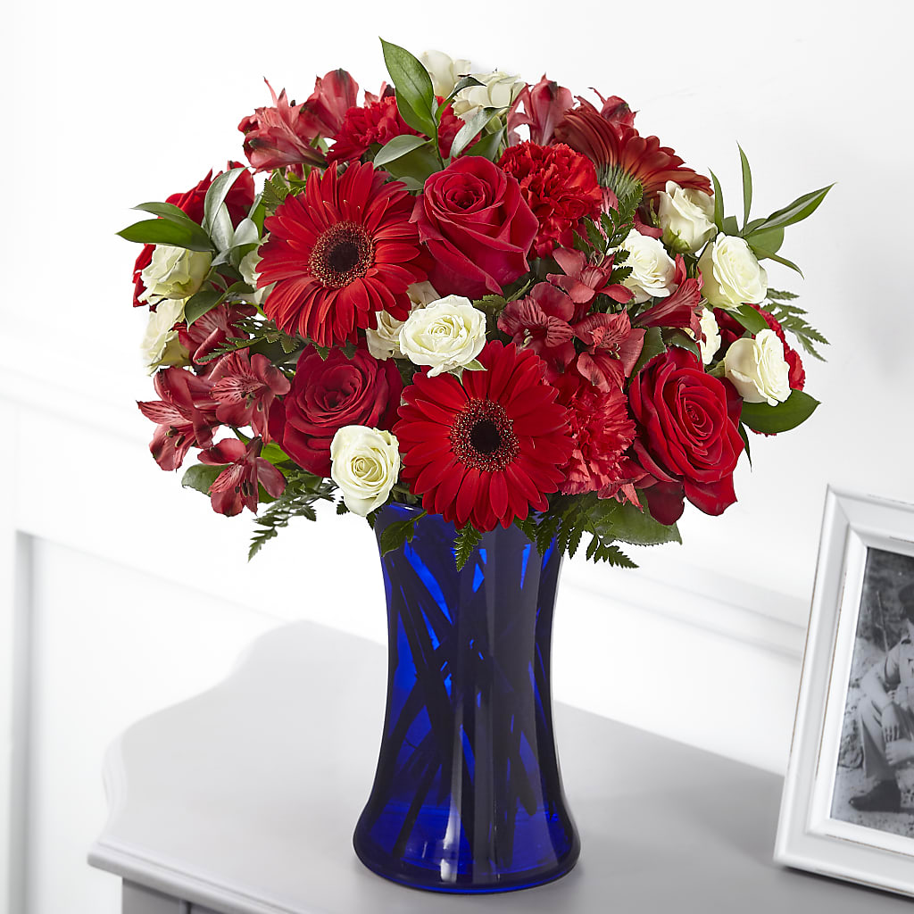 Hearts Embrace Bouquet – ELLA'S ESSENCE LLC, Evanston IL
