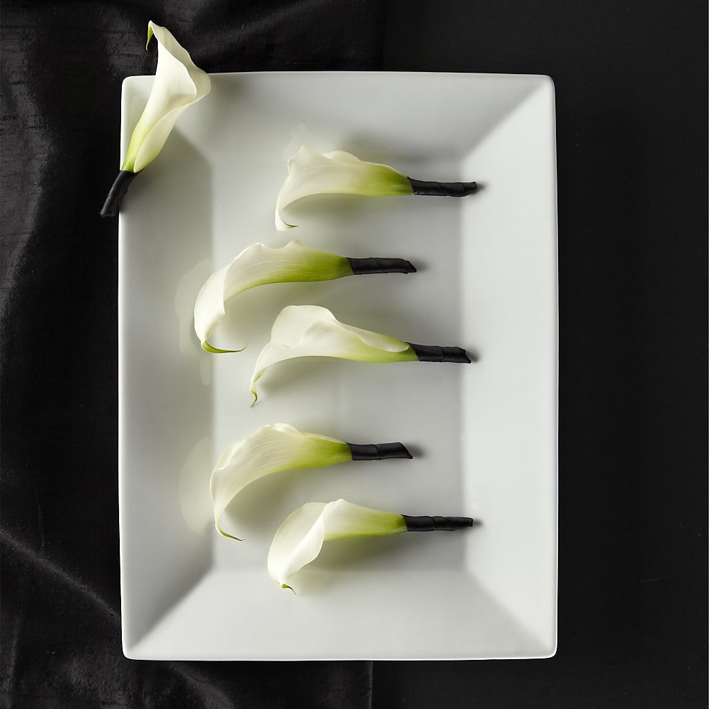 Calla Lily Promise Boutonniere – ELLA'S ESSENCE LLC, Evanston IL