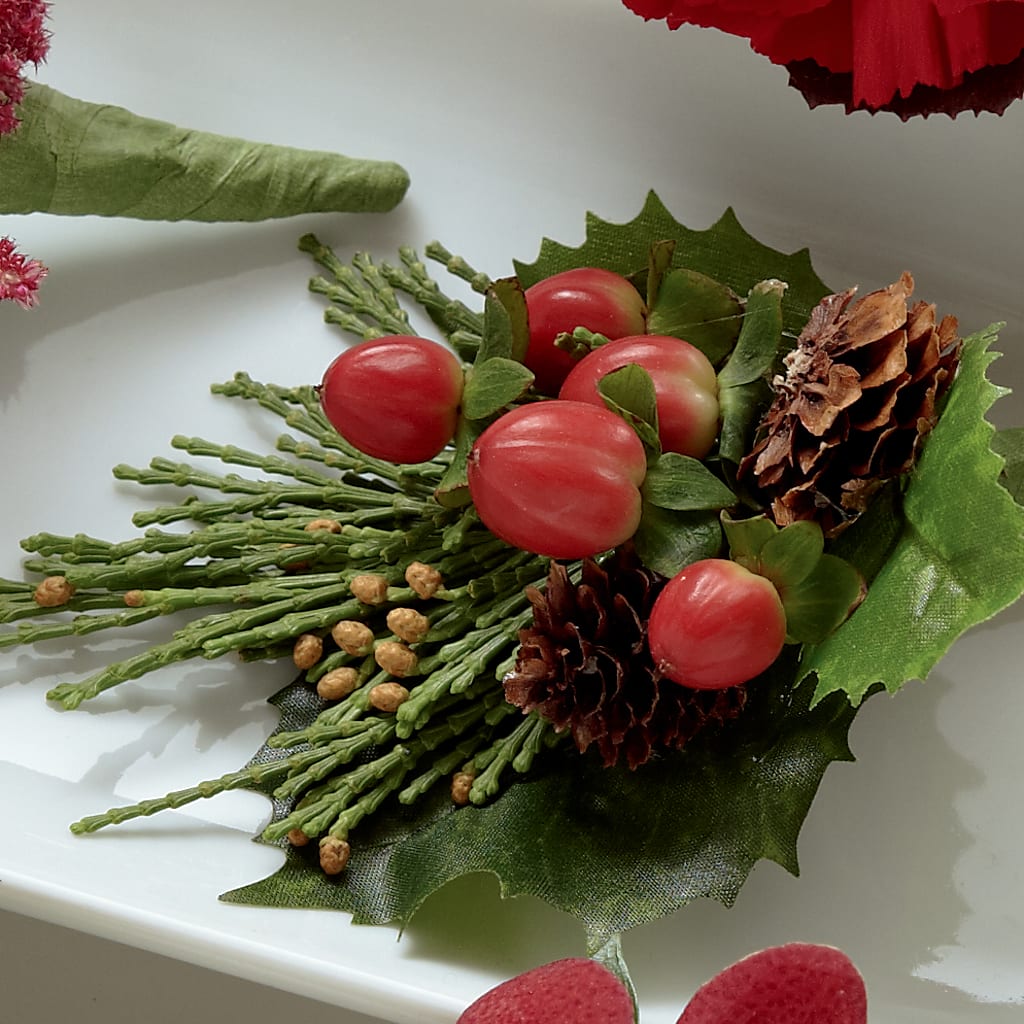 Red Berry Boutonniere – ELLA'S ESSENCE LLC, Evanston IL