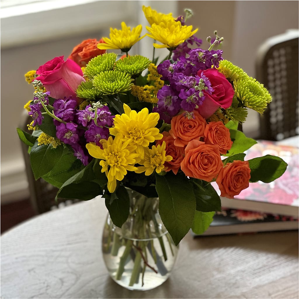 Bold & Bright – A Florist Original – flower arrangement | Evanston