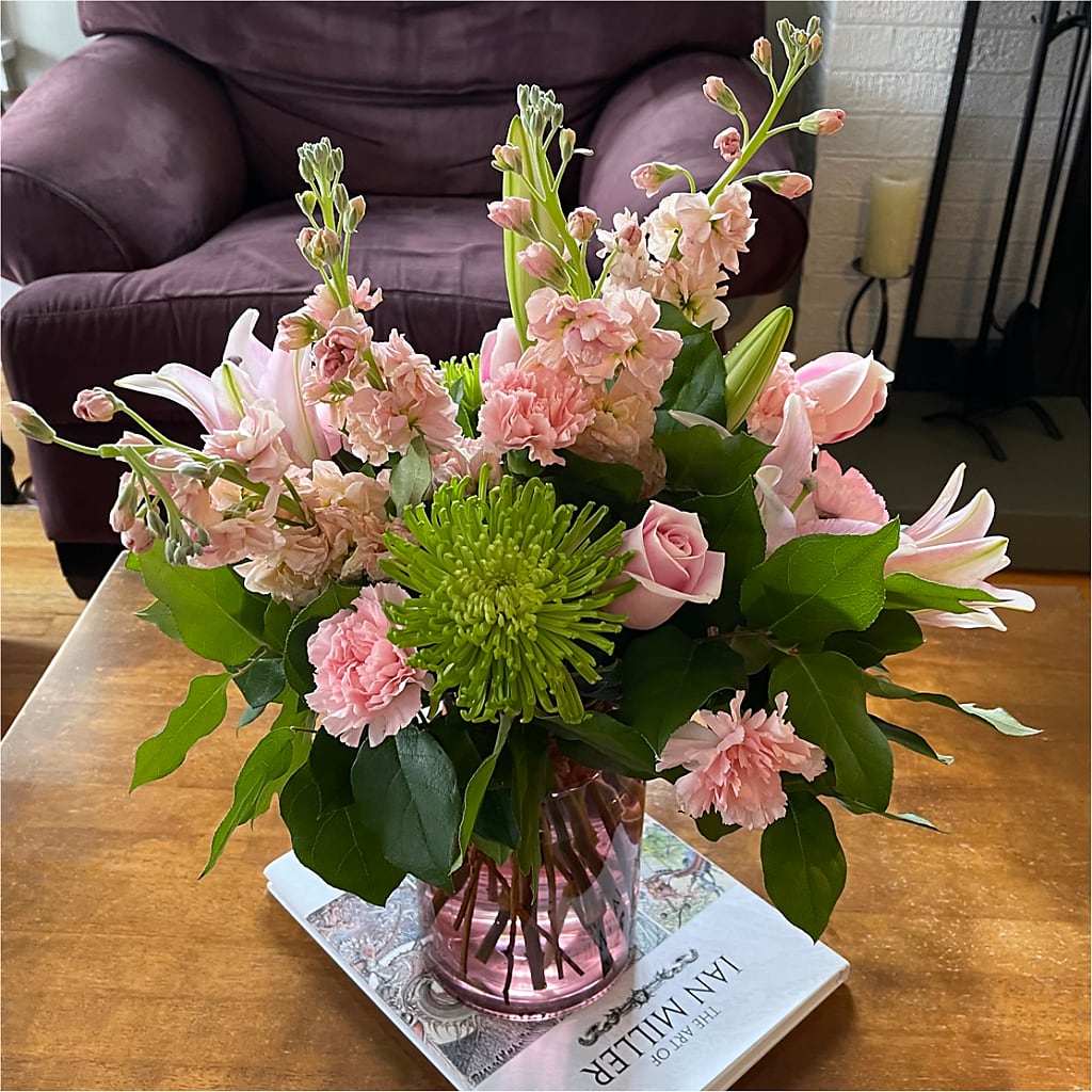 Pretty in Pink Bouquet – ELLA'S ESSENCE LLC, Evanston IL