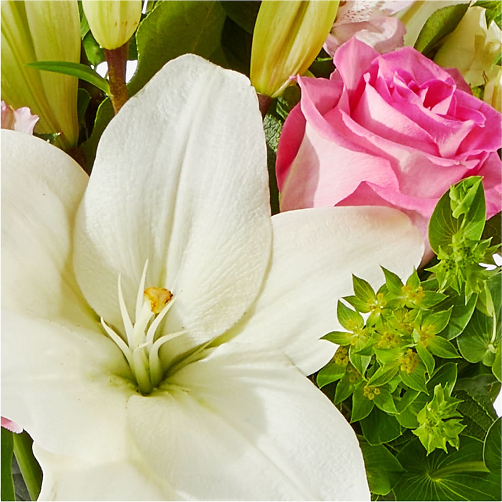 Fondly Bouquet – ELLA'S ESSENCE LLC, Evanston IL