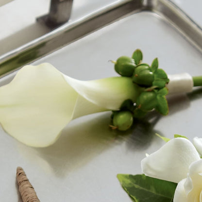 White Calla Boutonniere – ELLA'S ESSENCE LLC, Evanston IL